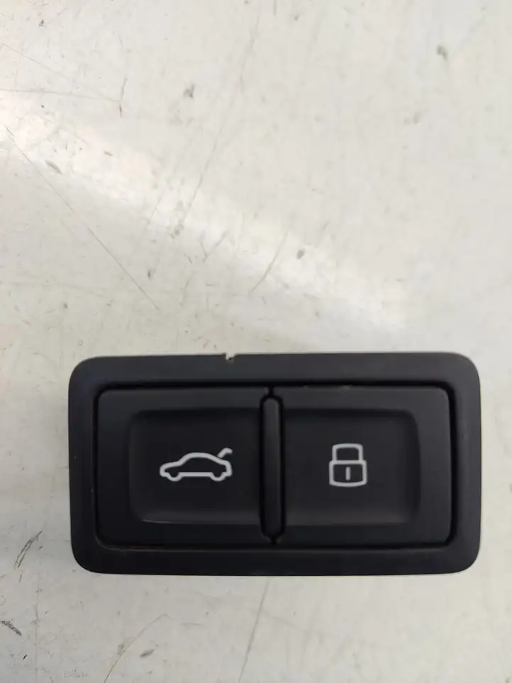 Audi A6 C7 (2011 - 2014) 4G0959831B Кнопка закрытия крышки багажника — фото 3