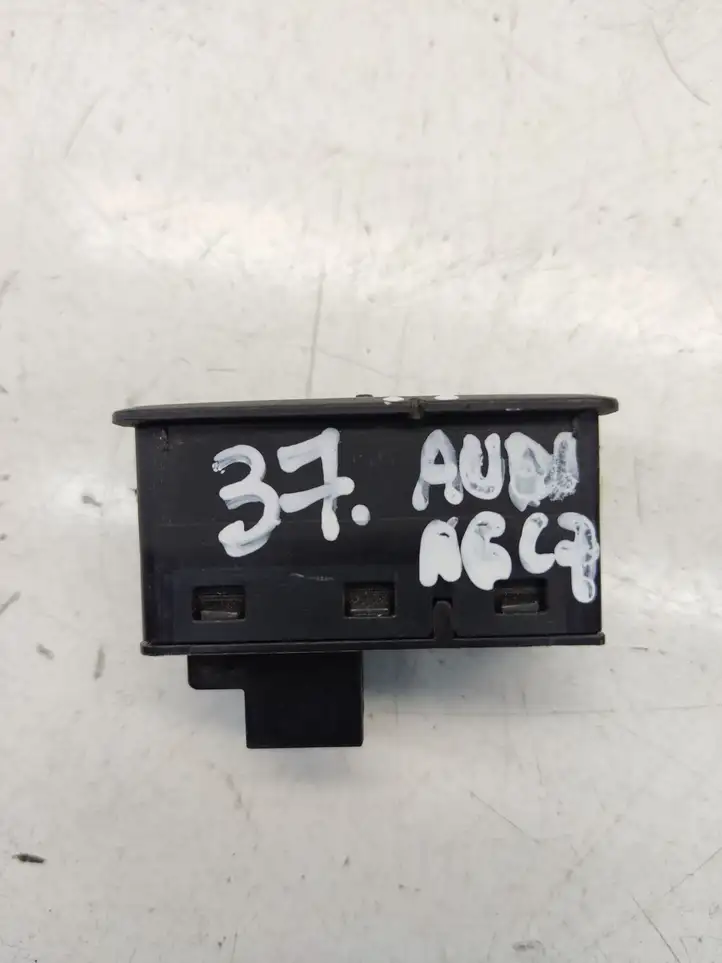 Audi A6 C7 (2011 - 2014) 4G0959831B Кнопка закрытия крышки багажника — фото 8