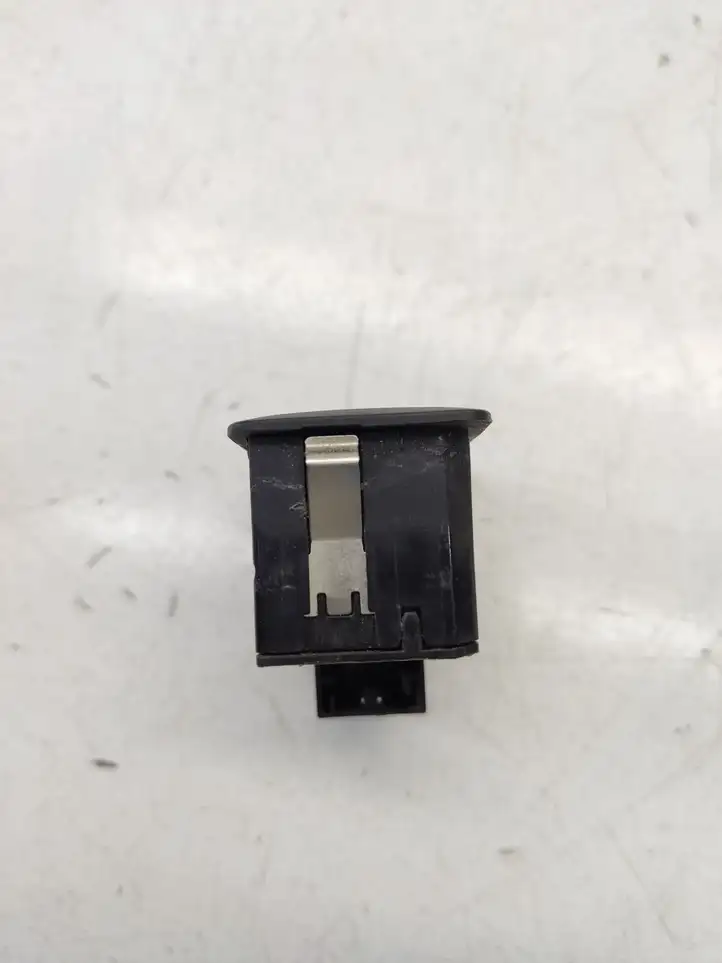 Audi A6 C7 (2011 - 2014) 4G0959831B Кнопка закрытия крышки багажника — фото 9