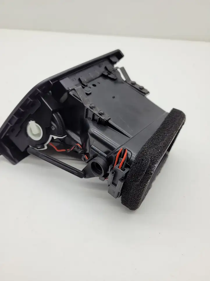 Mercedes-Benz E C207 W207 (2009 - 2017) A2078300154 Боковой воздушный дефлектор — фото 5