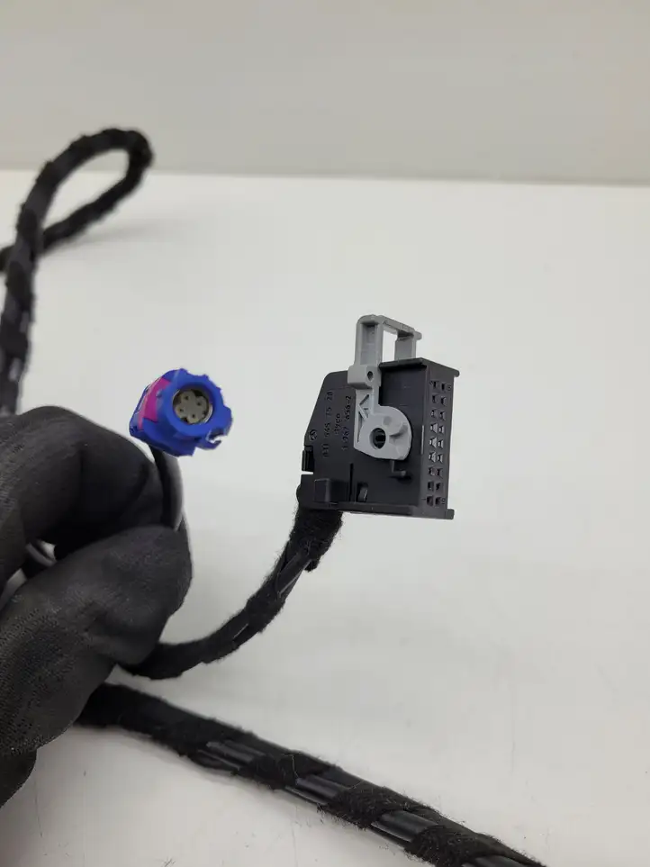 Mercedes-Benz E C207 W207 (2009 - 2017) USB разъем — фото 4