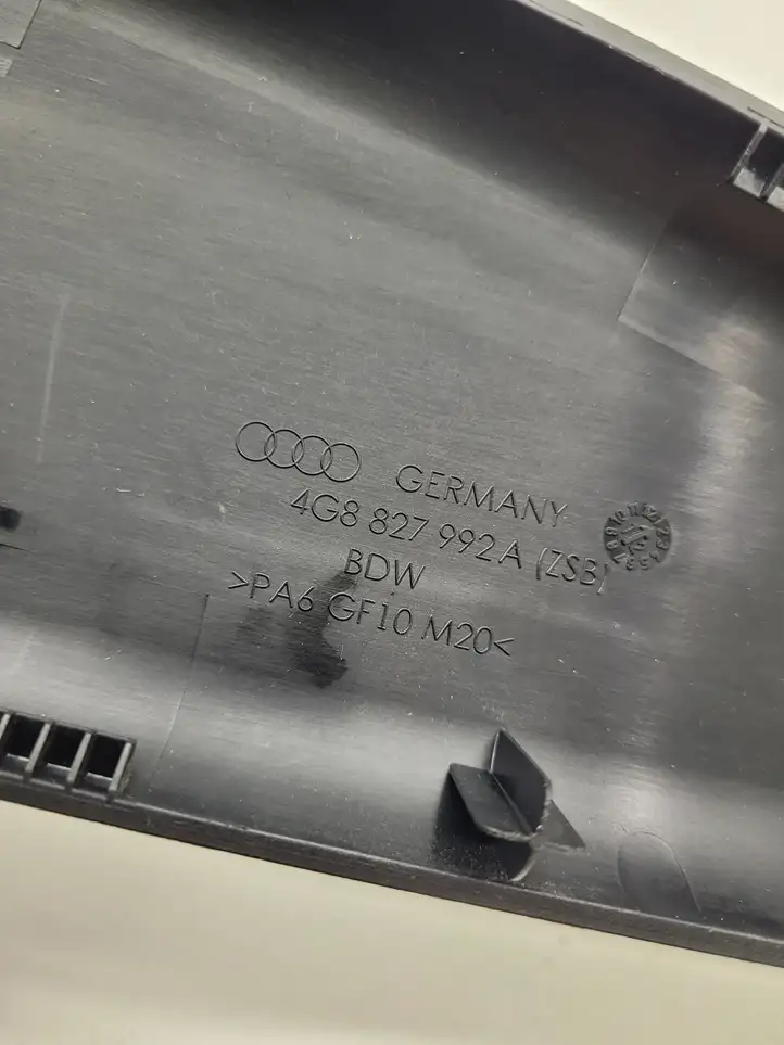 Audi A7 S7 4G (2010 - 2014) 4G8827992A Прочая отделка багажника — фото 3