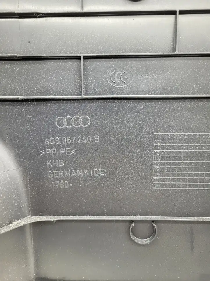 Audi A7 S7 4G (2010 - 2014) 4G8867240B Нижняя обшивка стойки B — фото 6