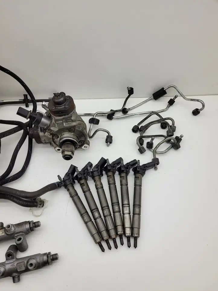 Audi A7 S7 4G (2010 - 2014) 059130277CD Комплект системы впрыска — фото 2
