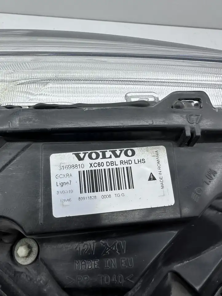 Volvo XC60 (2013 - 2017) 31698810 Передняя фара — фото 5