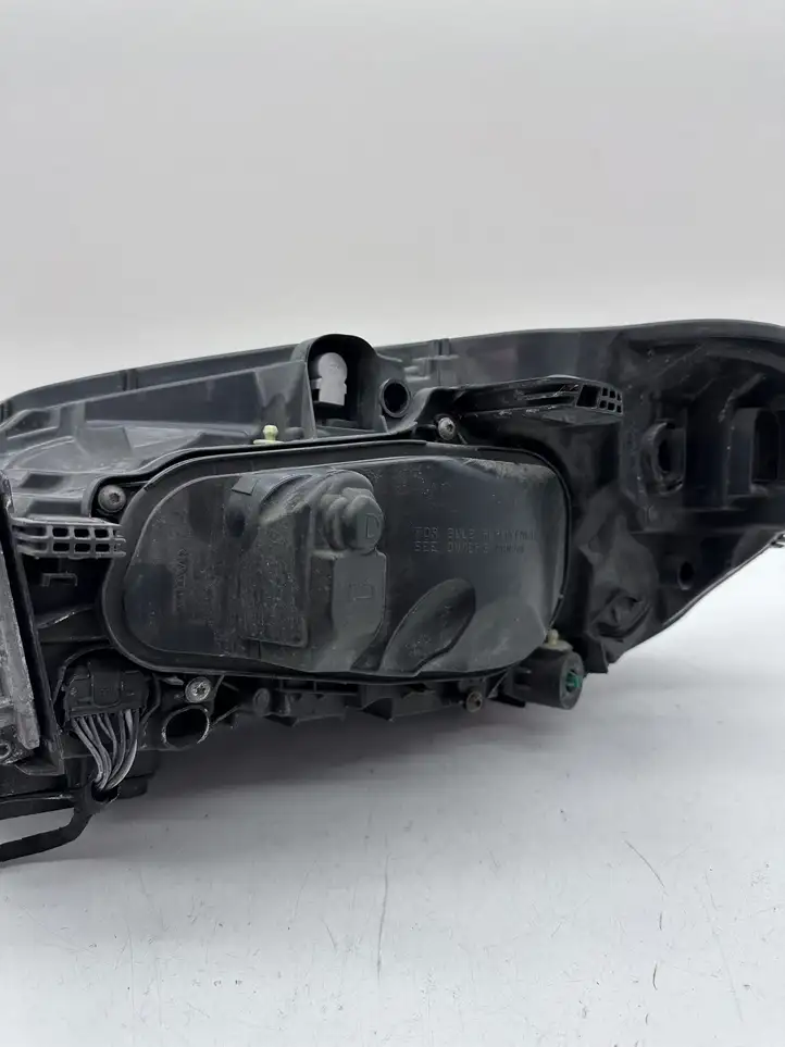 Volvo XC60 (2013 - 2017) 31395899 Передняя фара — фото 4