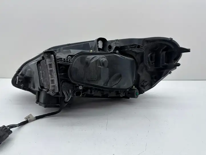Volvo XC60 (2013 - 2017) 31395899 Передняя фара — фото 16