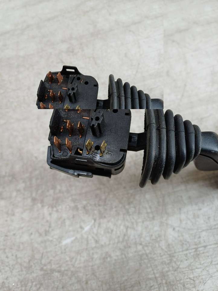 Opel Zafira (1999 - 2003)  090481242 Ручка стеклоочистителей
