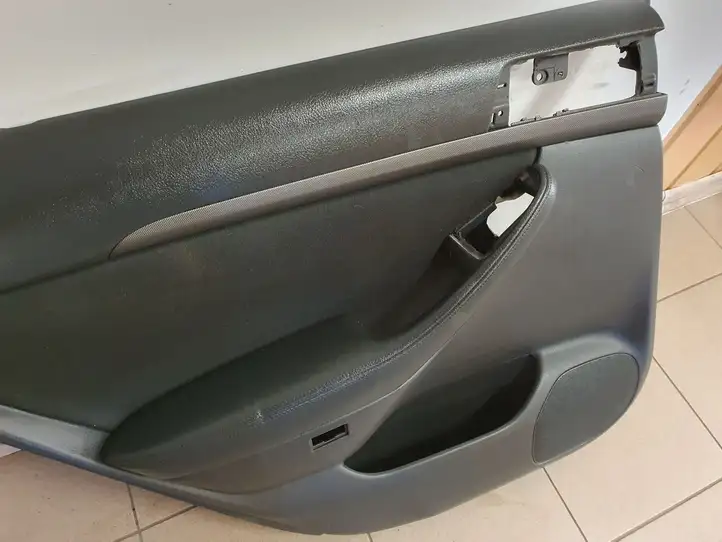 Toyota Avensis T250 (2003 - 2006) 30754000 Обшивка задней двери — фото 2