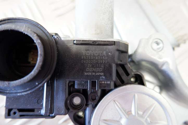 Toyota Prius (XW50) (2015 - )  8571047150 Механизм подъема окон задней двери