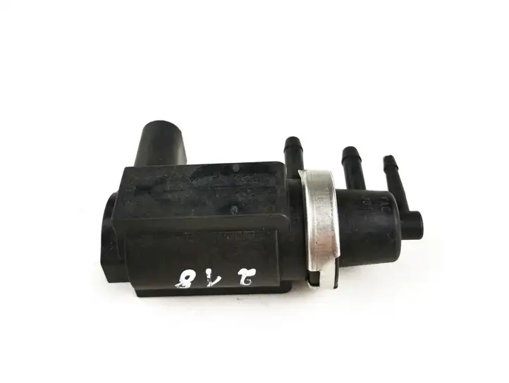 Audi A4 S4 B6 8E 8H (2000 - 2006) 059906627b Соленоид турбины — фото 2