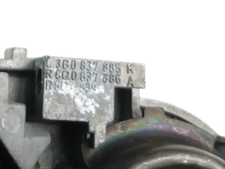 Volkswagen Polo (2005 - 2009) 6q0837885a Наружная ручка двери — фото 6