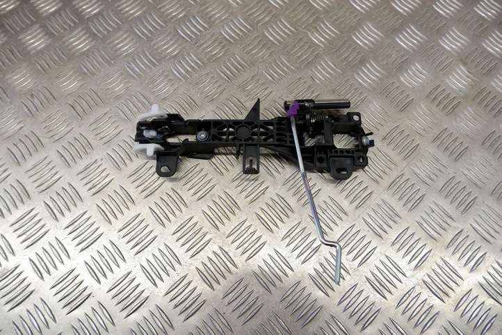 Toyota Yaris XP210 (2020 - )  6920102320 Рамочка