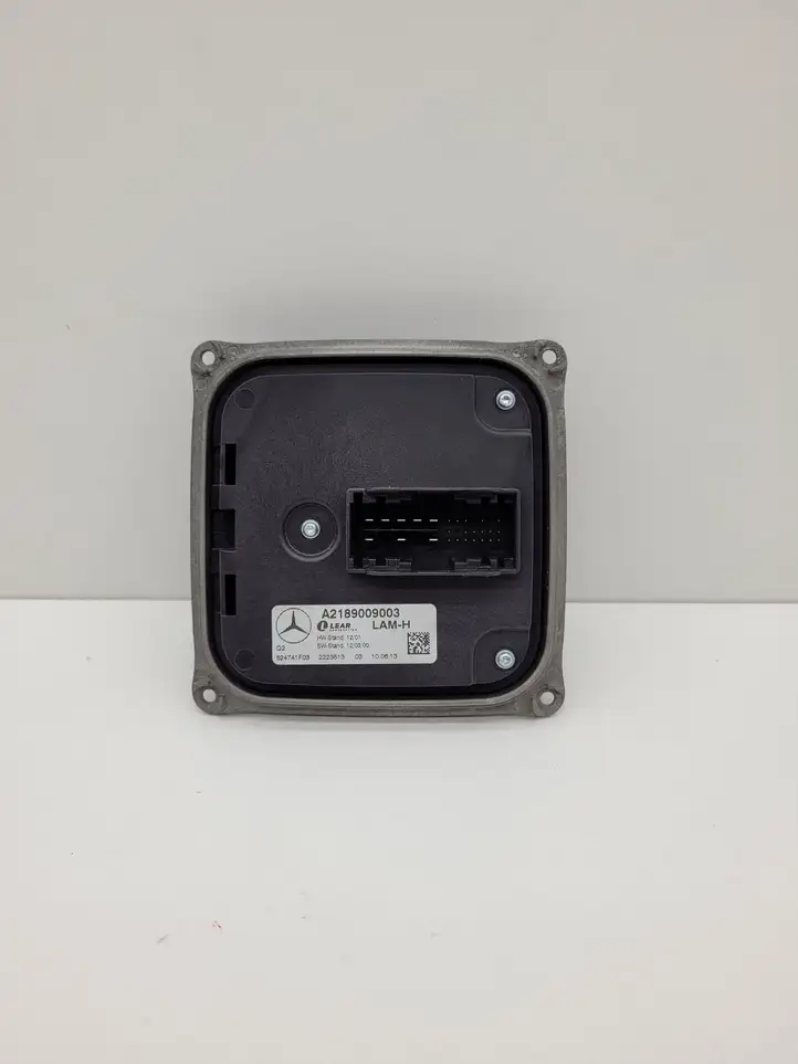 Mercedes-Benz CLS C218,X218 (2011 - 2017) A2189009003 LED модуль контроля — фото 1