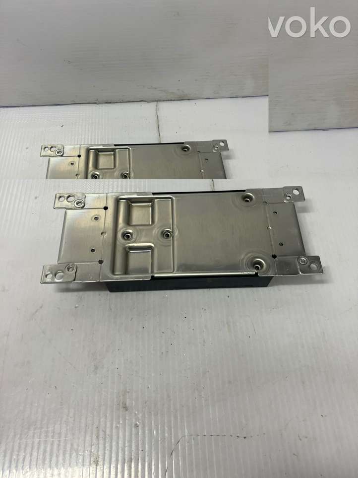 BMW 3 F30 F35 F31 (2012 - 2018)  1000018646 Блок управление GSM
