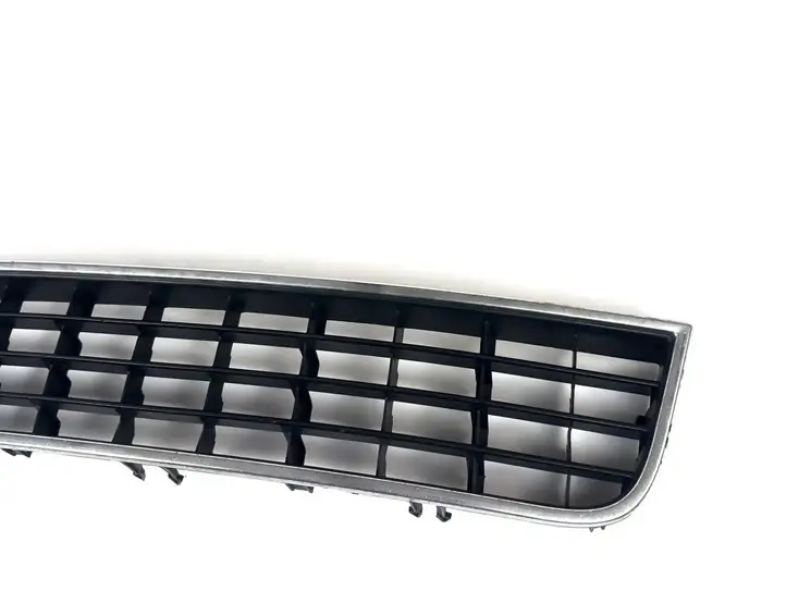 Audi A6 S6 C5 4B (2001 - 2004) 4b0807683l Нижняя решетка переднего бампера — фото 3