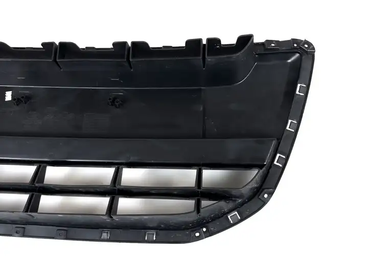 Hyundai Matrix (2008 - 2010) 8652210000 Нижняя решетка переднего бампера — фото 6