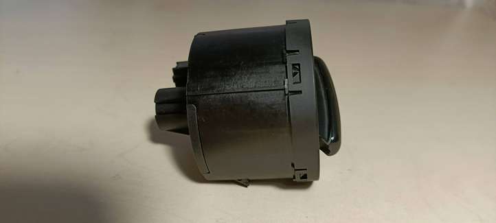 Volkswagen Golf V (2003 - 2009)  1K0941431N Другие включатели / ручки/ переключатели