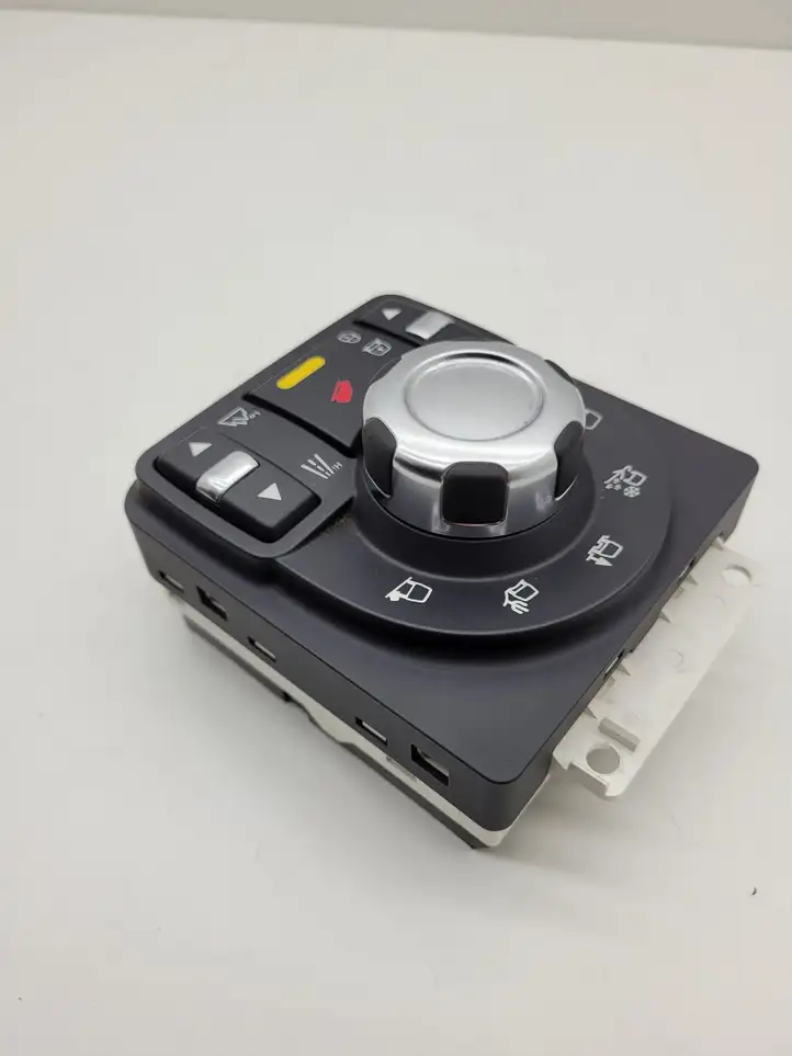 Land Rover Discovery 4 - LR4 (2009 - 2013) AH2214B596AC Включатель блокировки дифференциалов — фото 5