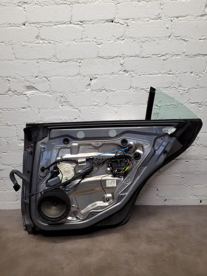 Mercedes-Benz CLS C218,X218 (2011 - 2017) Задняя дверь — фото 3