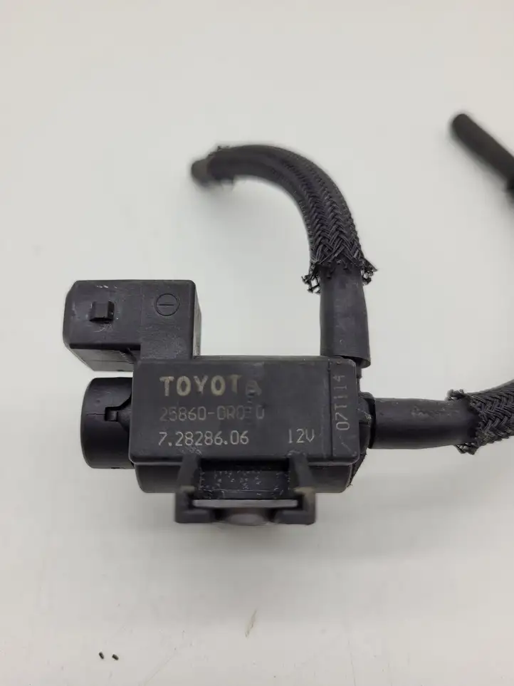 Lexus IS 220D-250-350 (2005 - 2010) 258600R010 Соленоид турбины — фото 2