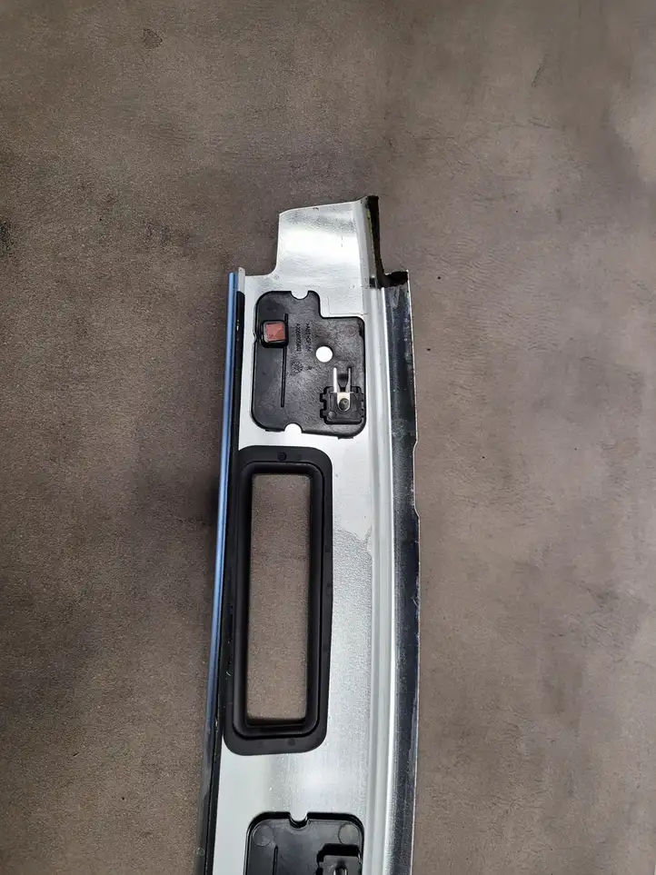 Mercedes-Benz E W238 (2017 - ) A2056905802 Боковая обшивка багажника — фото 6