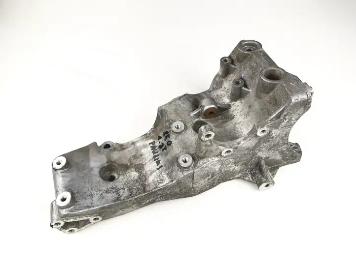 Audi A4 S4 B6 8E 8H (2000 - 2006) 06b903143l Кронштейн двигателя — фото 1