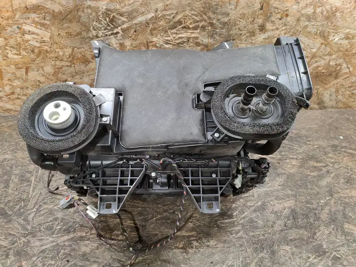 Land Rover Discovery 5 (2016 - ) HY3219B555CC Комплект системы вентиляции салона — фото 4