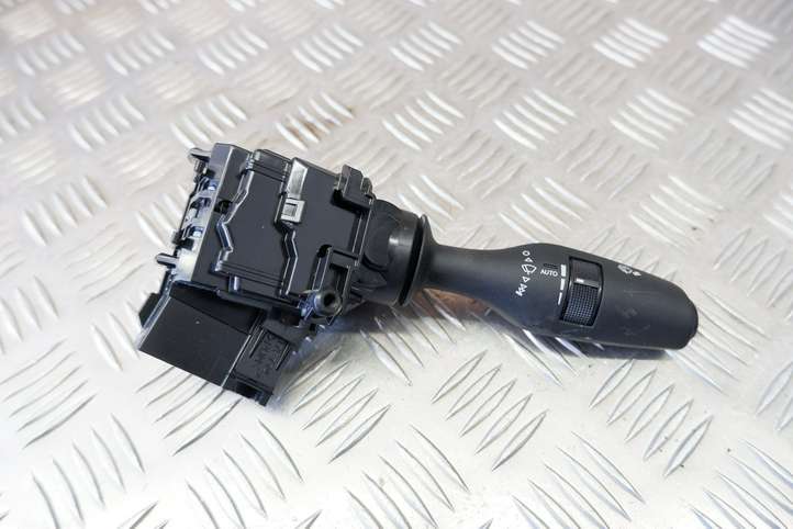 Lexus GS 250 300 350 300h 450h (2015 - 2020)  8465230650 Ручка стеклоочистителей