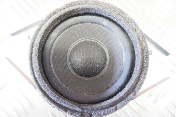 Lexus GS 250 300 350 300h 450h (2015 - 2020)  8616030E60 Громкоговоритель в панели
