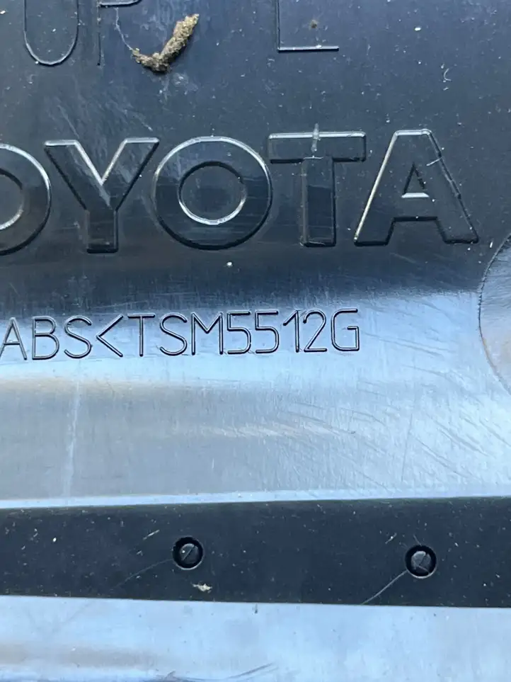 Toyota Avensis T250 (2006 - 2009) TSM5512G Центральный воздушный дефлектор — фото 3