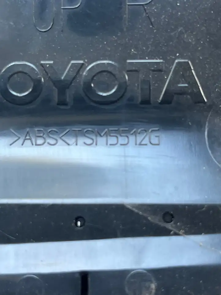 Toyota Avensis T250 (2006 - 2009) SM5512G Центральный воздушный дефлектор — фото 3