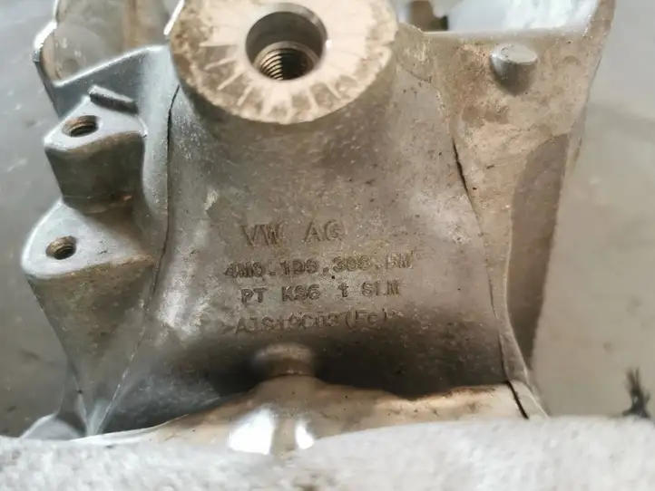 Audi A4 S4 B9 (2015 - 2019) 4H0199308BM Кронштейн двигателя — фото 4
