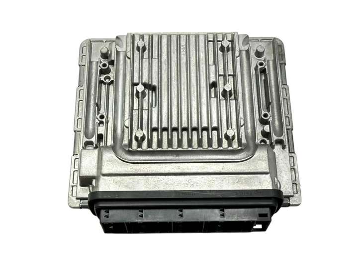 BMW 5 F10 F11 (2009 - 2016)  7614366 Блок управления двигателем ECU