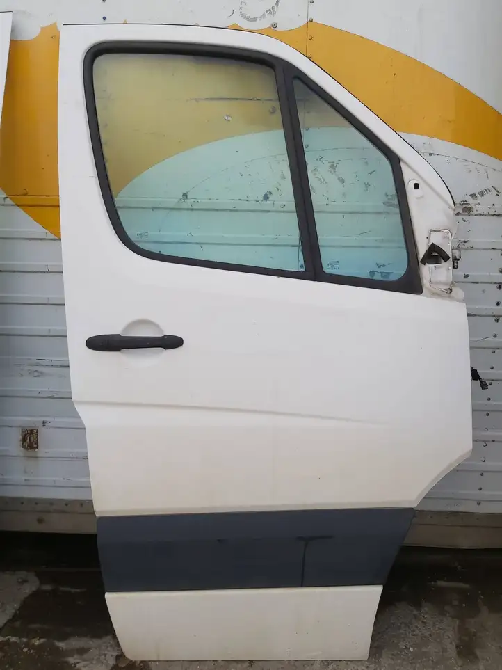 Volkswagen Crafter (2006 - 2016) Дверь — фото 1