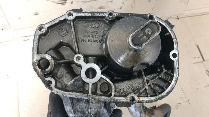 Audi A6 S6 C5 4B (2001 - 2004) 059115405 Кронштейн масляного фильтра — фото 4