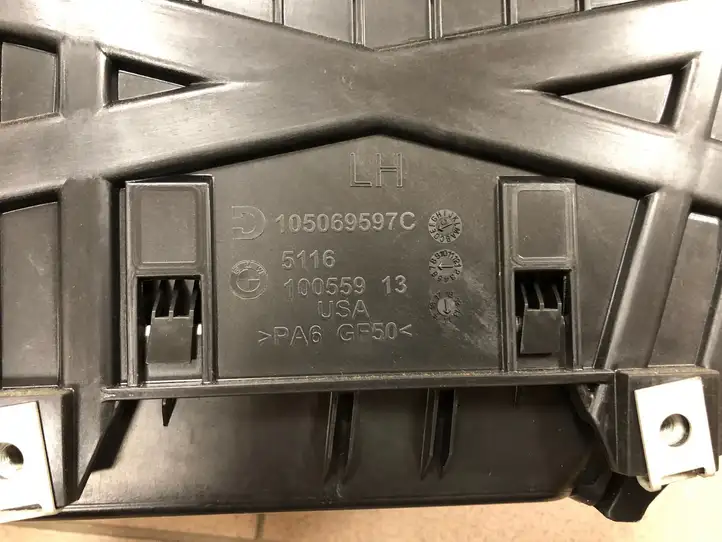 BMW X5 F15 (2013 - 2017) 105069597C Подлокотник — фото 3