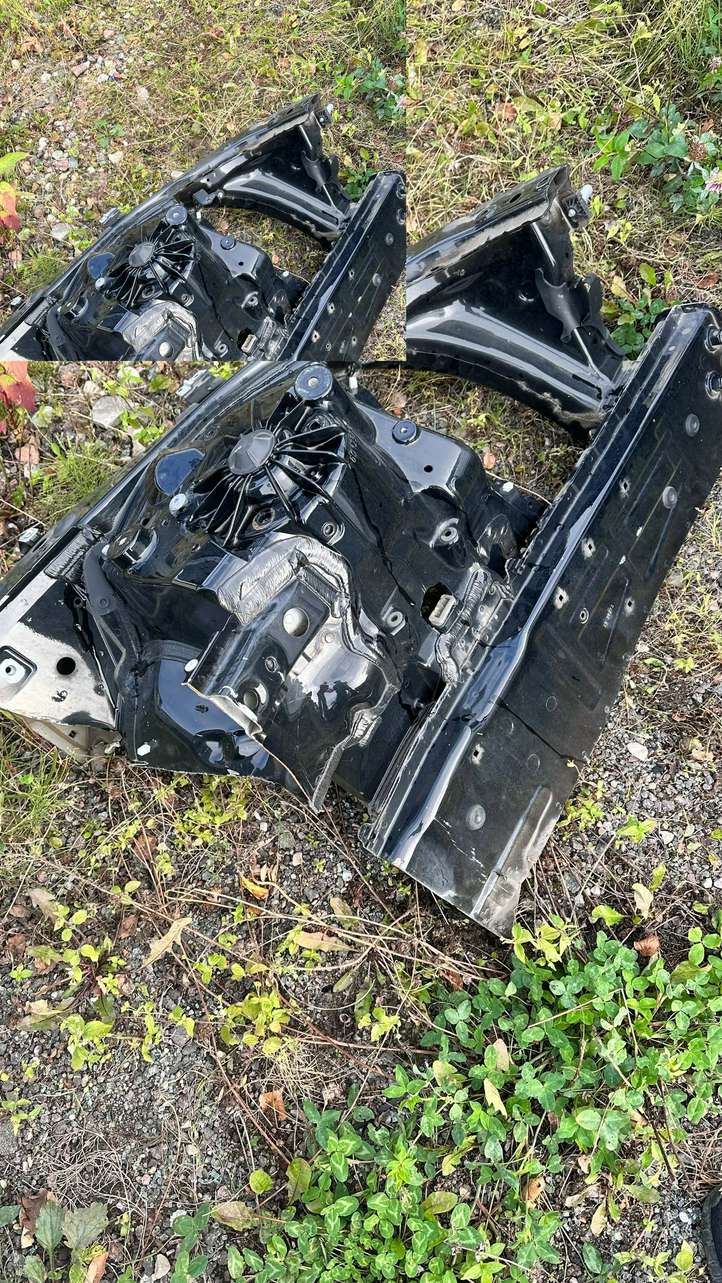 BMW X5 F15 (2013 - 2017)   Лонжерон