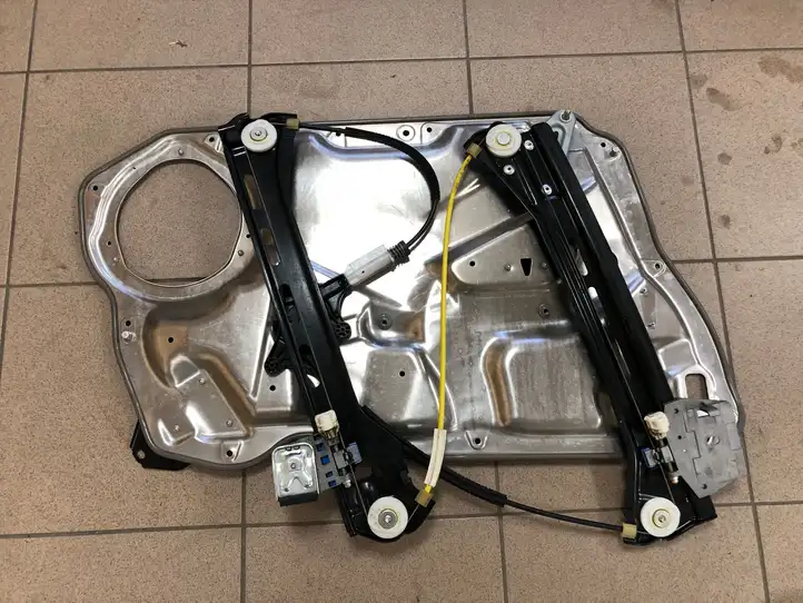 Mercedes-Benz CLS C218,X218 (2011 - 2017) A2185405407 Стеклоподъемник передней двери (без мотора) — фото 7