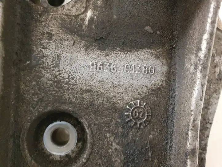Peugeot 307 CC (2001 - 2005) 9636301380 Кронштейн генератора — фото 3