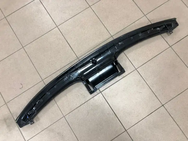 BMW X5 F15 (2013 - 2017) 9279302 Воздушная решетка панели — фото 3