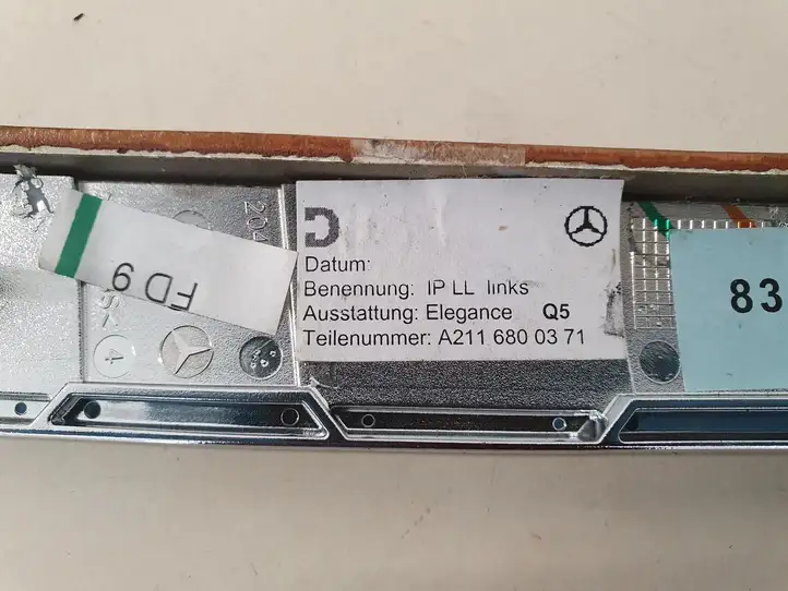 Mercedes-Benz E W211 (2002 - 2009) A2116800371 Отделка внутренней панели салона — фото 3