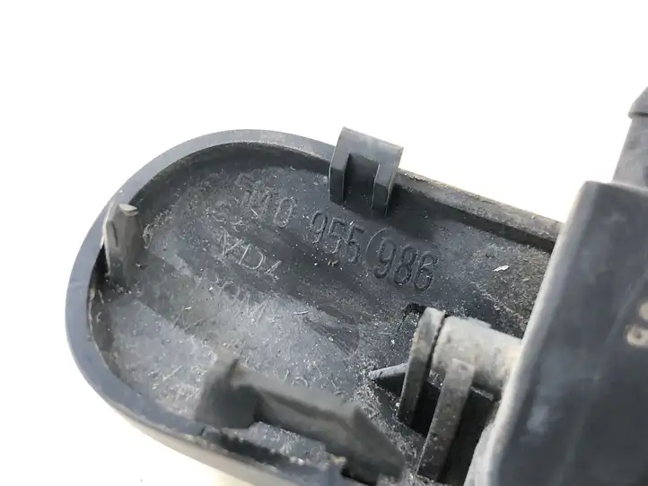 Volkswagen PASSAT B6 (2005 - 2010) 5M0955986 Форсунка омывателя лобового стекла — фото 2