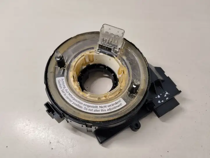 Volkswagen PASSAT B6 (2005 - 2010) 3C0959653 Контактное кольцо SRS — фото 1