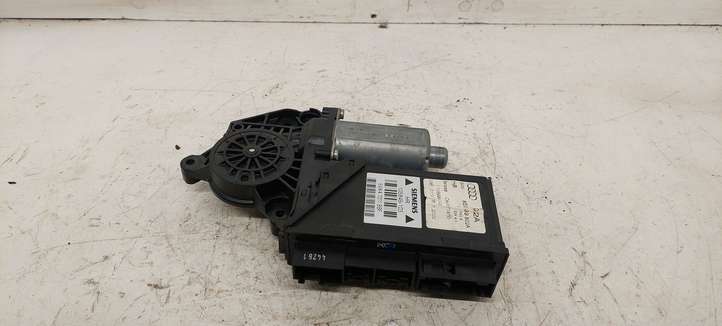 Audi A4 (2000 - 2006)  8E0959802A Механизм подъема окон задней двери