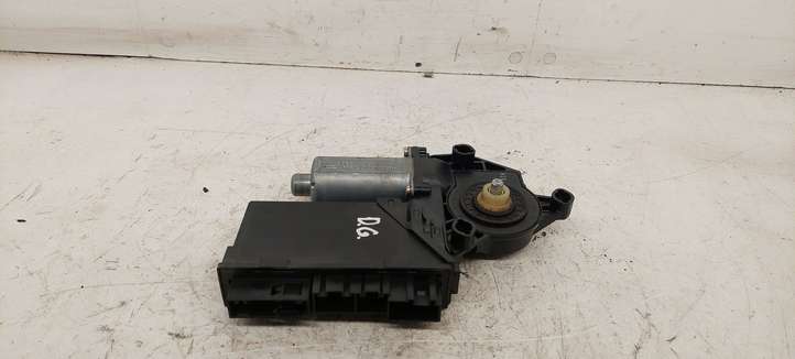 Audi A4 (2000 - 2006)  8E0959802A Механизм подъема окон задней двери