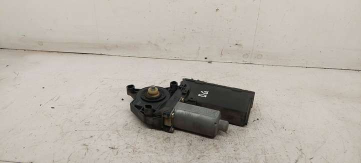 Audi A4 (2000 - 2006)  8E0959802A Механизм подъема окон задней двери