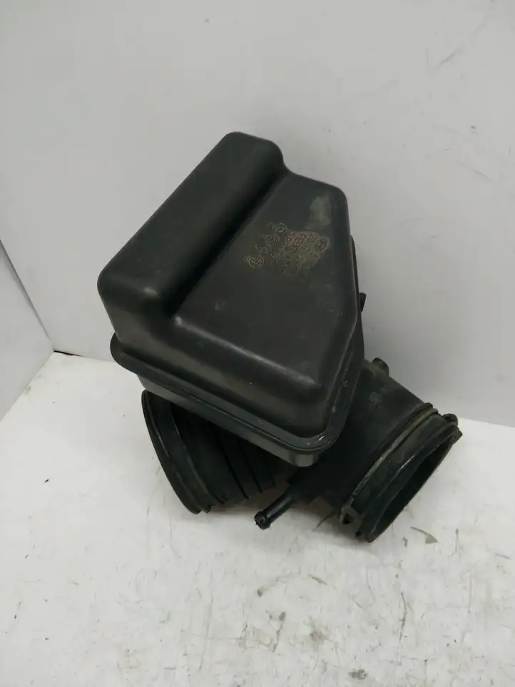 Hyundai Santa Fe (2000 - 2005) 28139-26200 Трубка подачи воздуха — фото 3