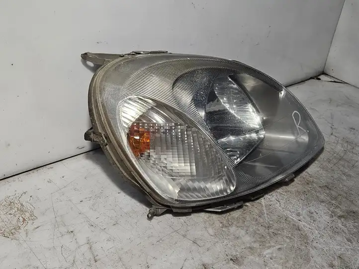 Toyota Yaris (1999 - 2003) 811300D01100 Передняя фара — фото 4