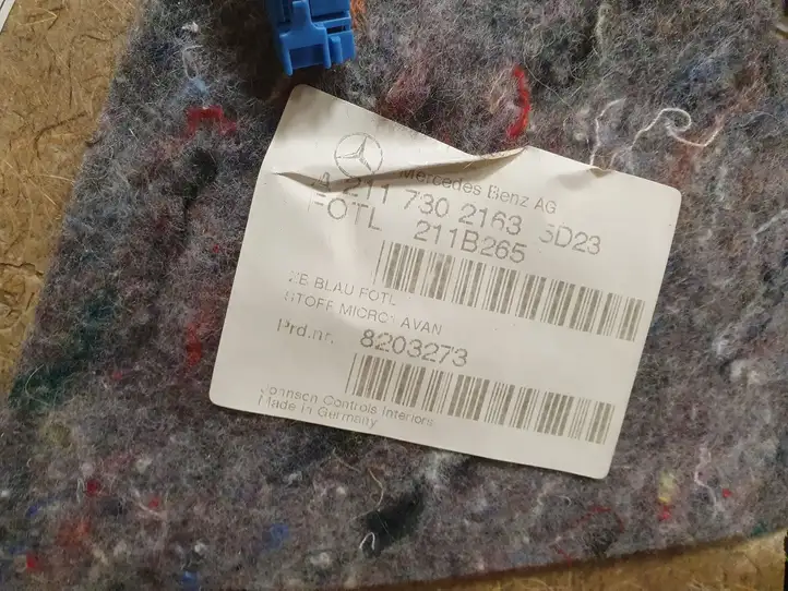 Mercedes-Benz E W211 (2002 - 2009) A2117302163 Обшивка задней двери — фото 4